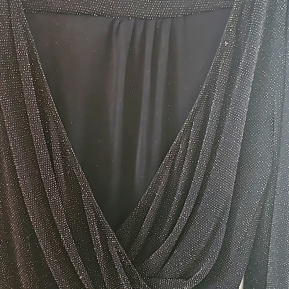 Black and Gold Shimmery Top - Picture 5 of 6